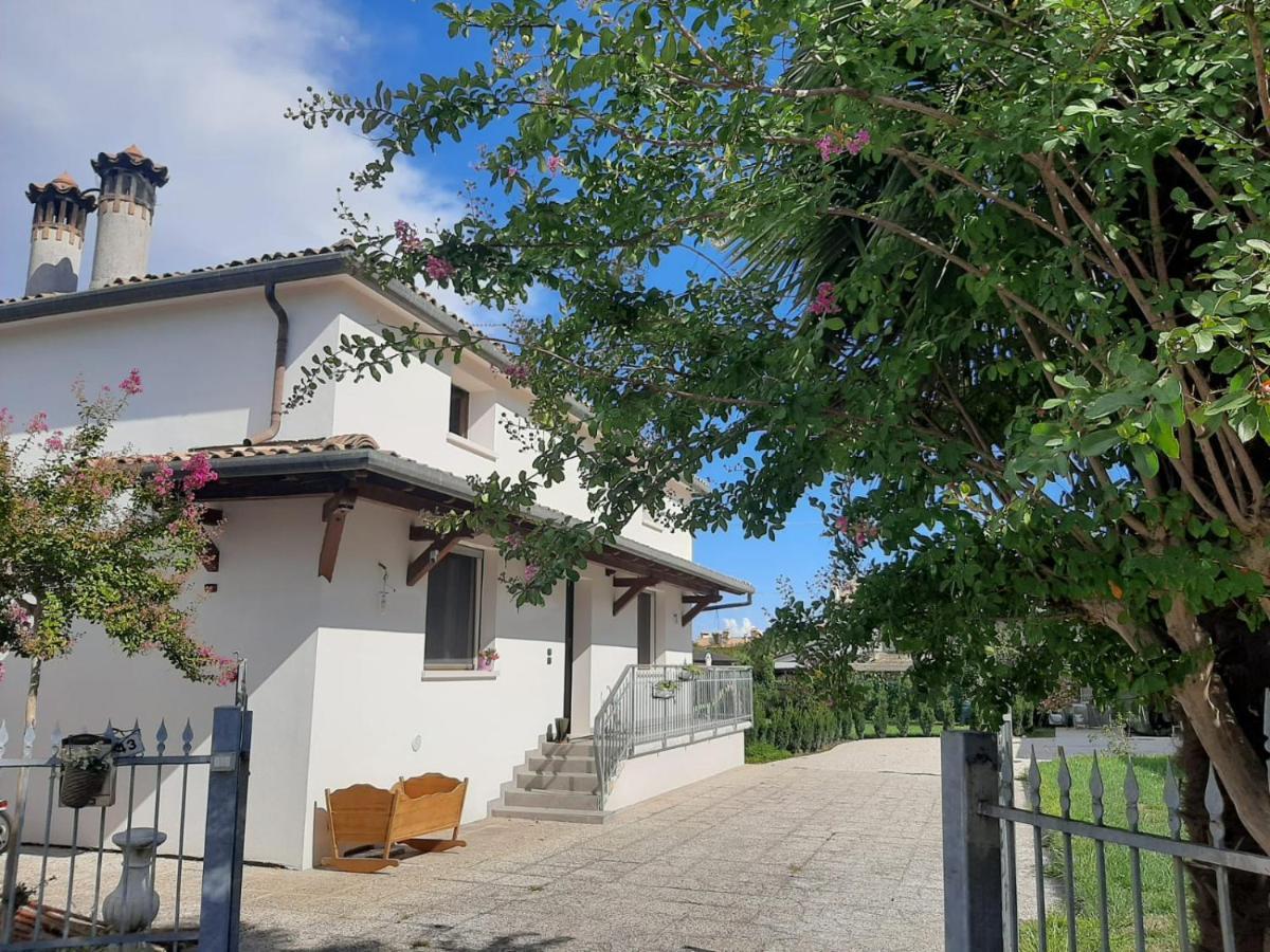 Locazione Turistica El Sghirlo Hotell Vidor Eksteriør bilde
